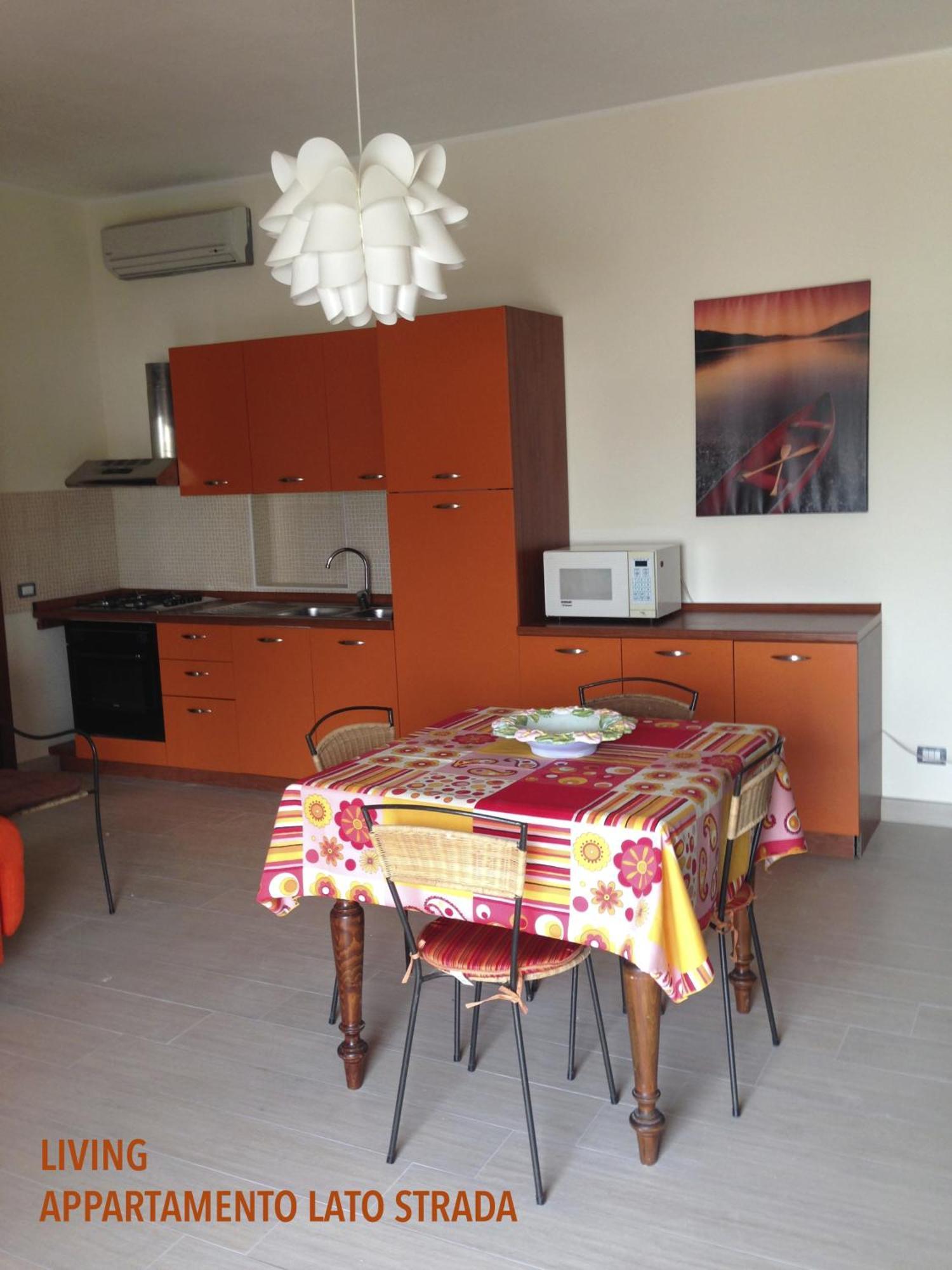Bilocali Approdo "Fronte Mare" E "Lato Strada" Villa Порто Чезарео Екстериор снимка